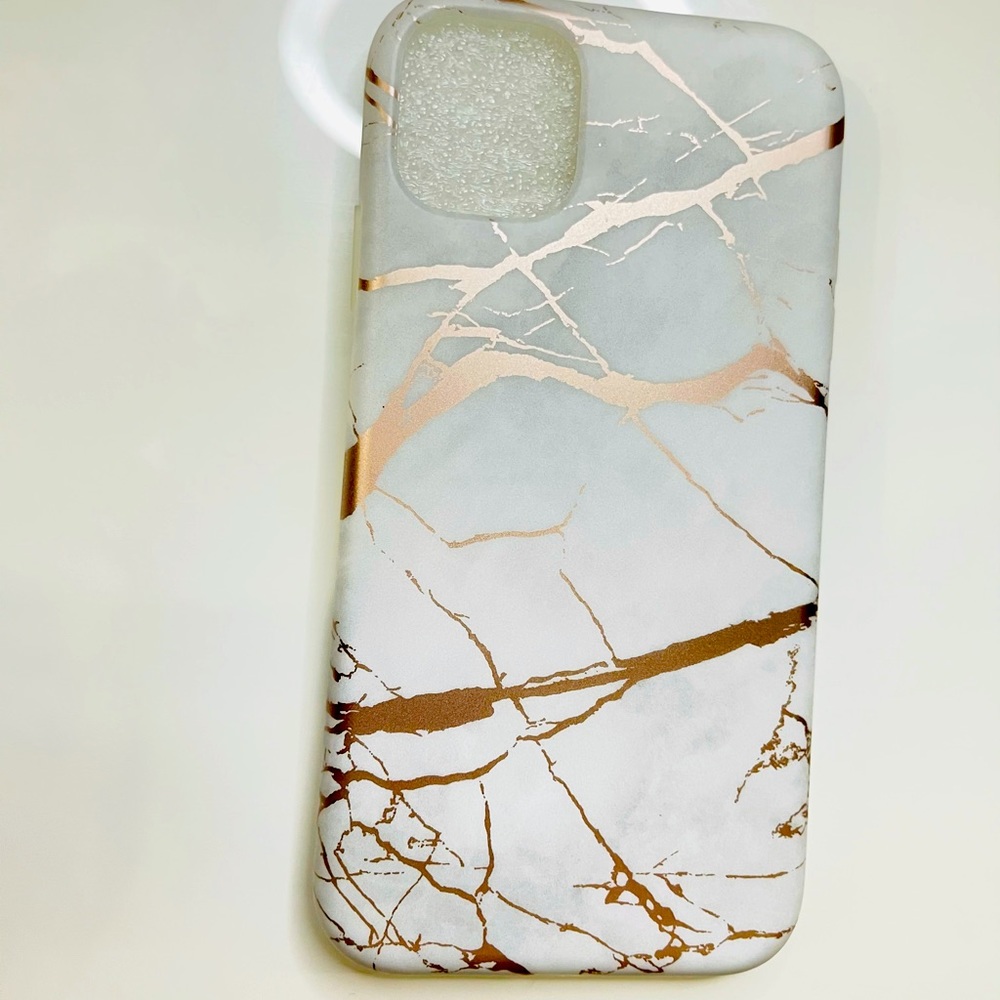 iPhone 11 cover case